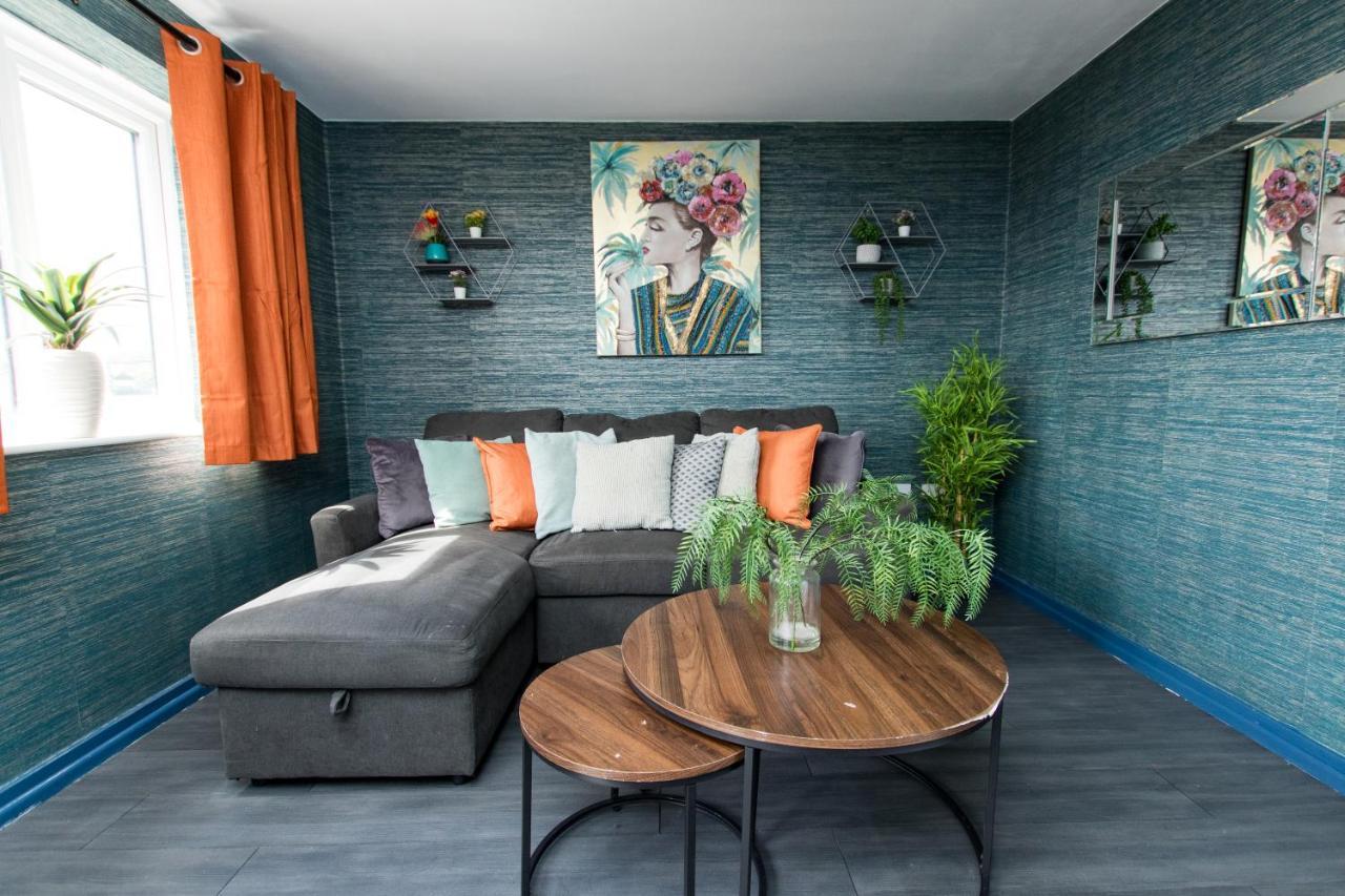 Free Parking 3 Bedroom House In Нотингам Екстериор снимка
