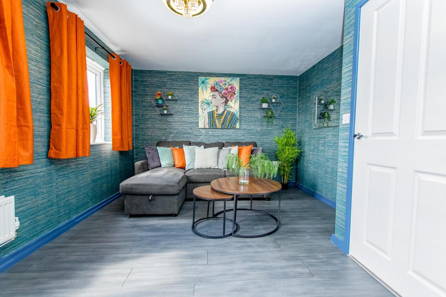 Free Parking 3 Bedroom House In Нотингам Екстериор снимка