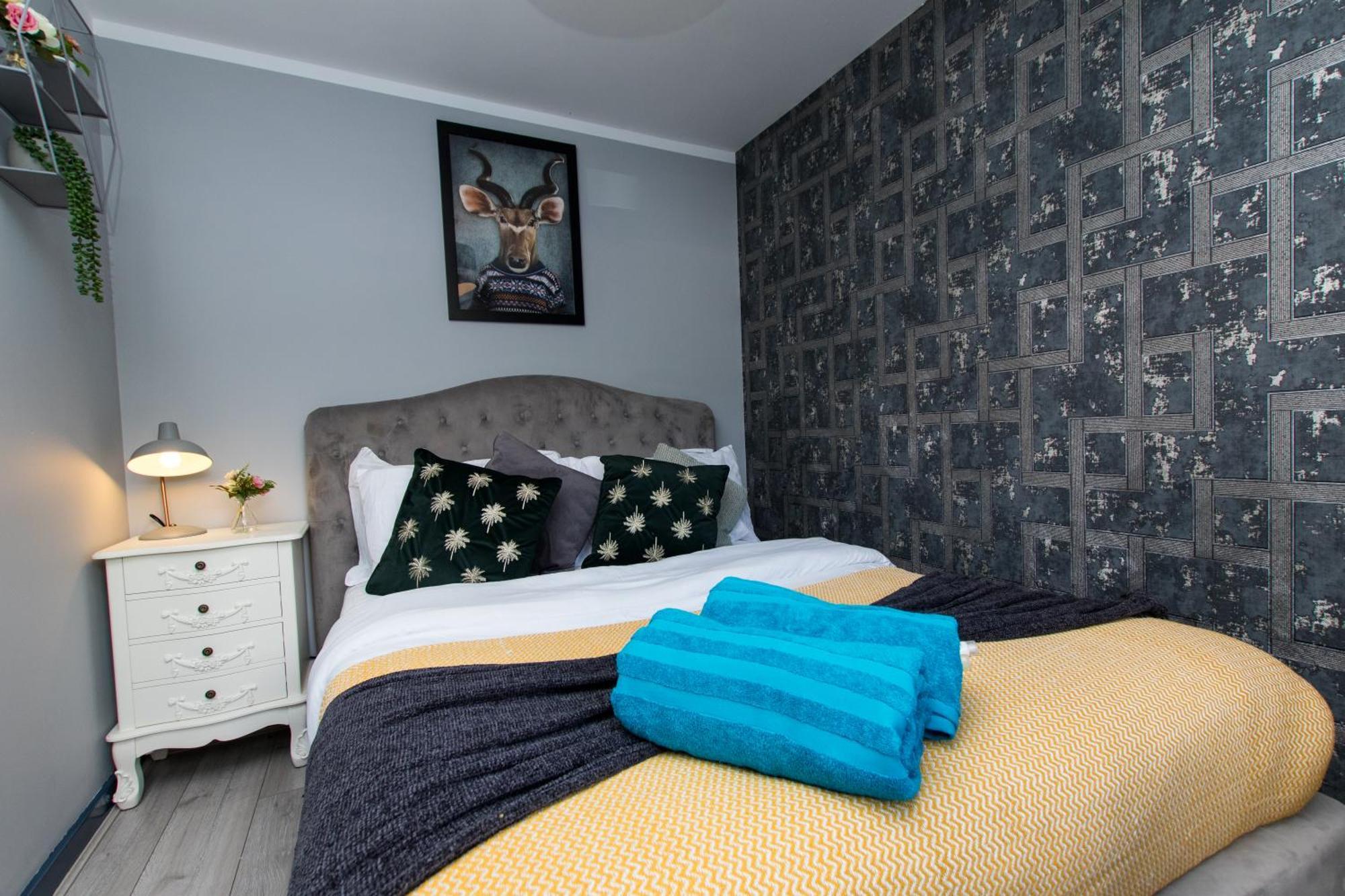 Free Parking 3 Bedroom House In Нотингам Екстериор снимка