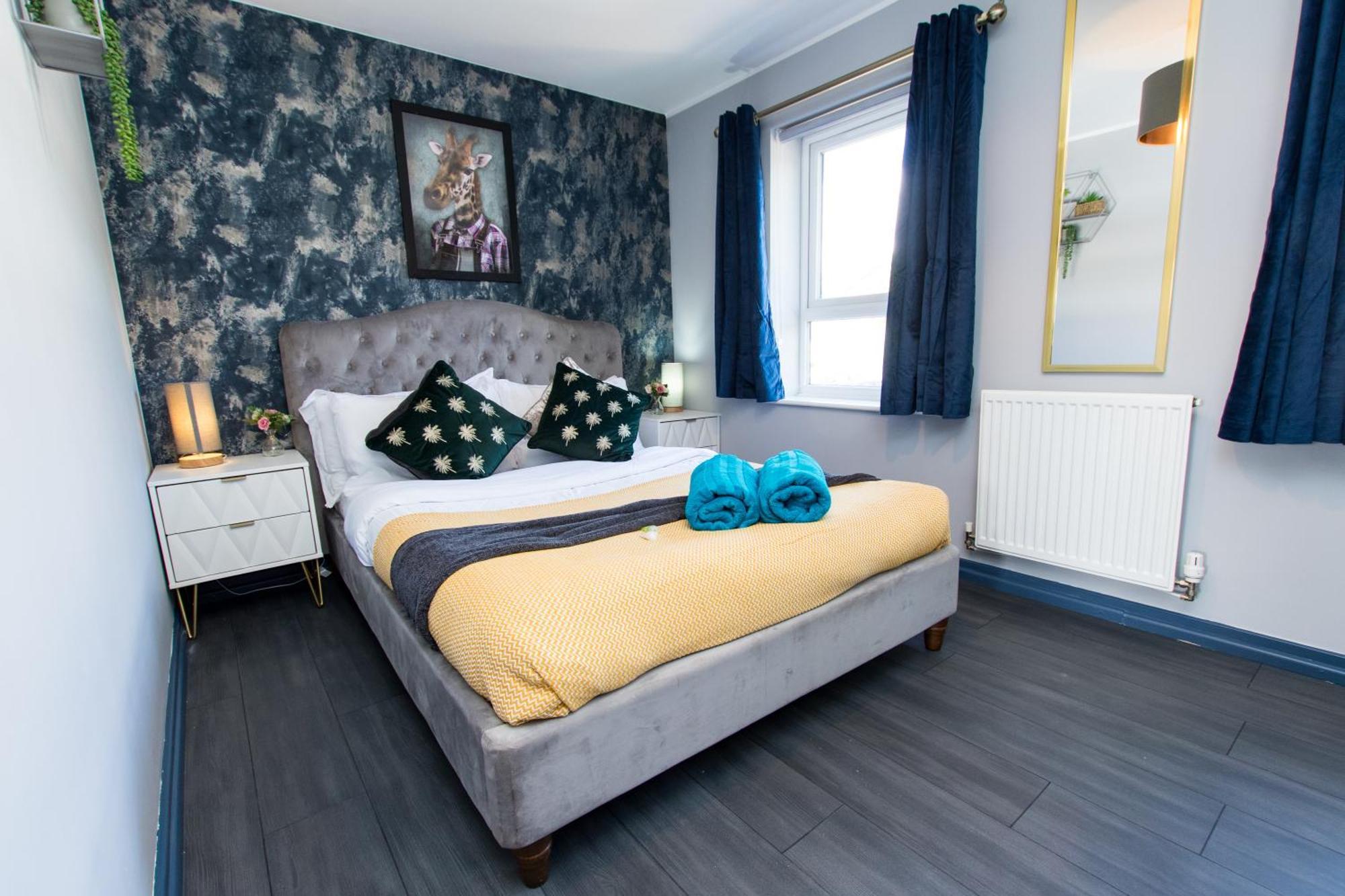 Free Parking 3 Bedroom House In Нотингам Екстериор снимка