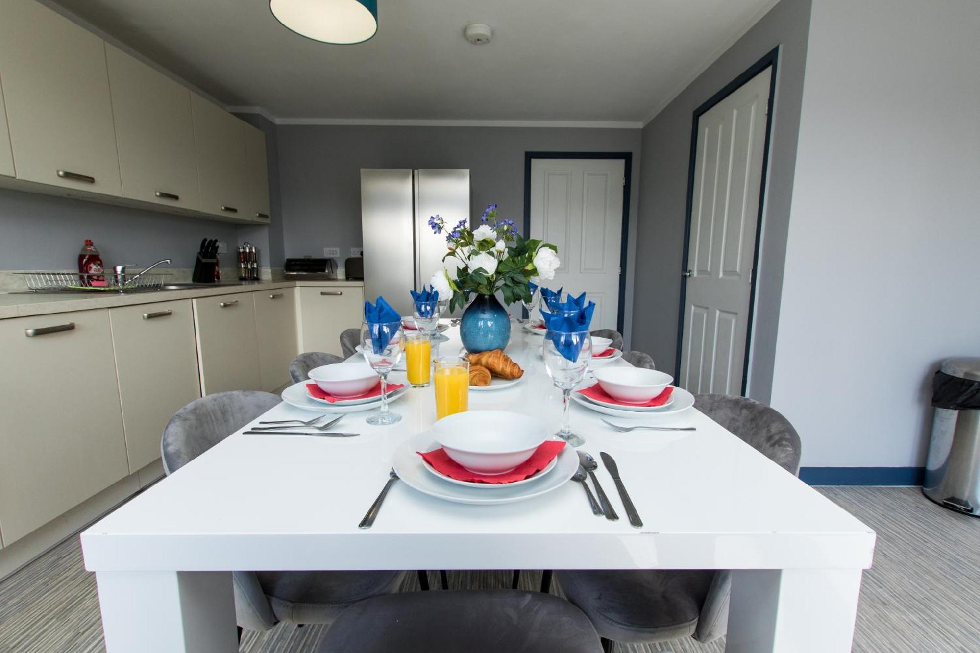 Free Parking 3 Bedroom House In Нотингам Екстериор снимка